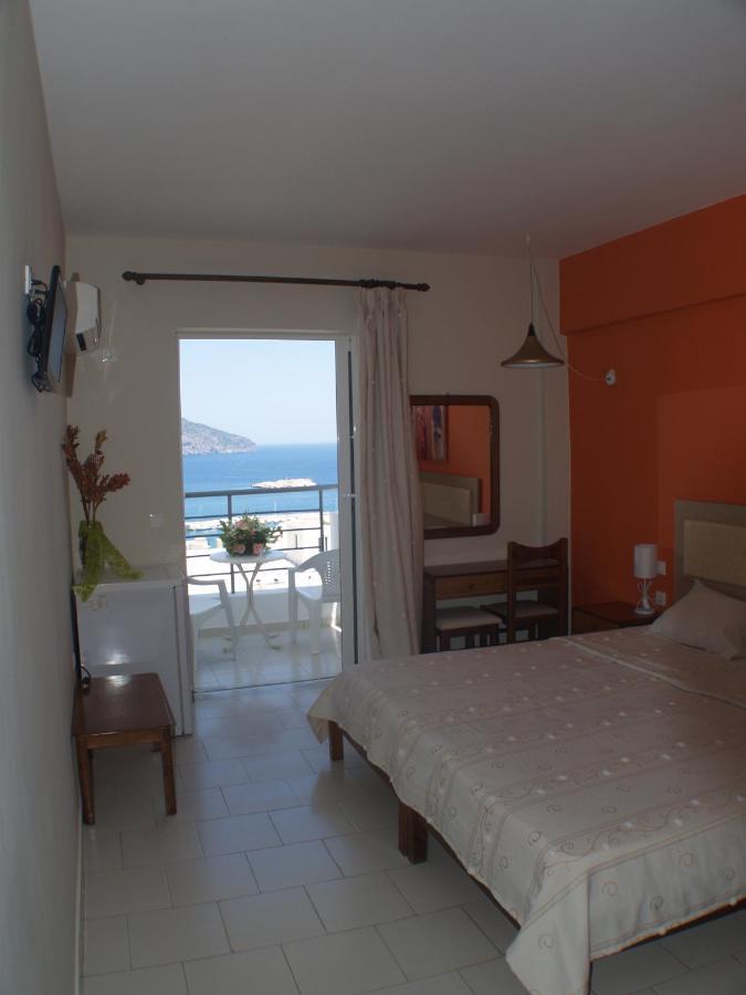 Iolkos Hotel Karpathos Camera foto