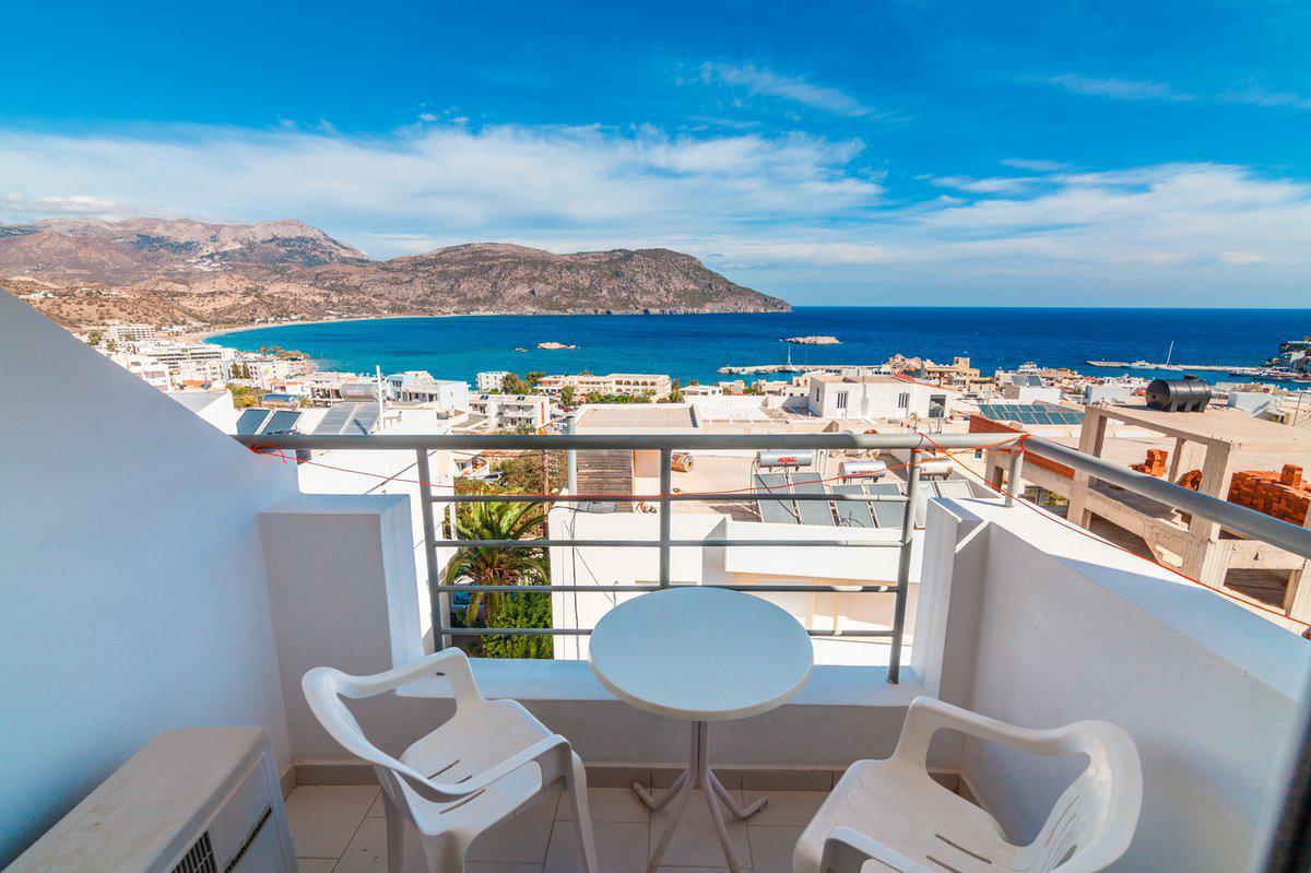 Iolkos Hotel Karpathos Esterno foto