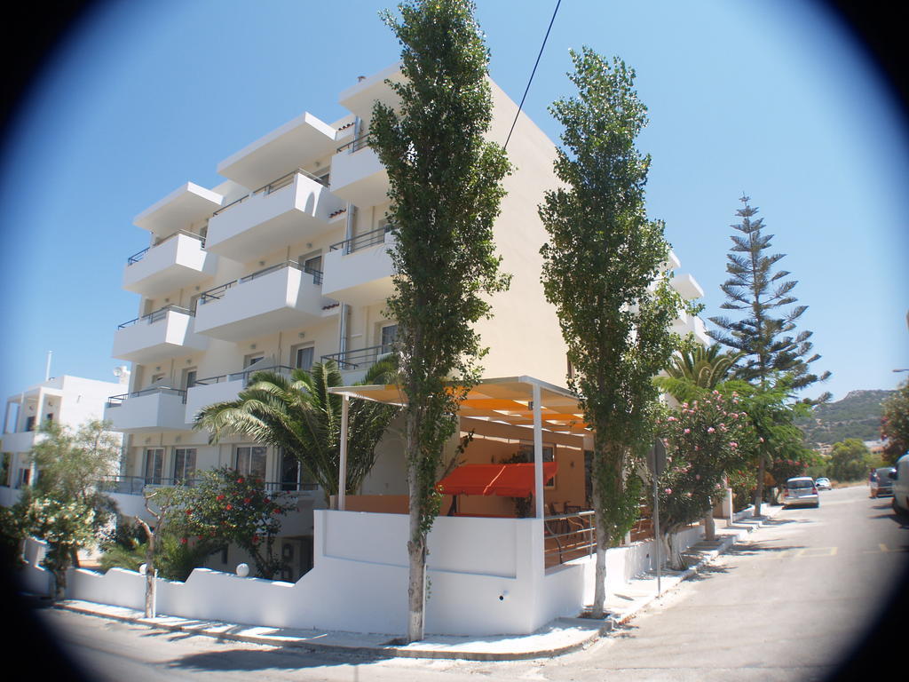 Iolkos Hotel Karpathos Esterno foto